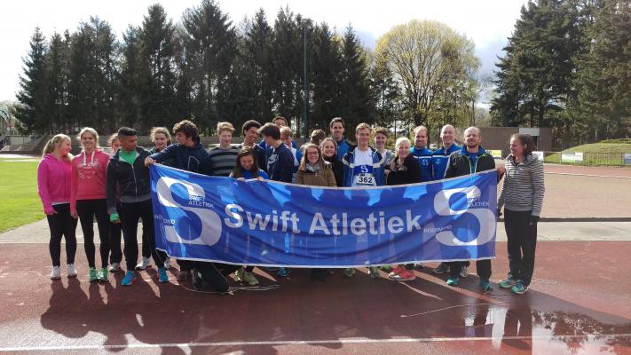 De wedstrijd ging gelukkig beter dan het poseren voor de foto
