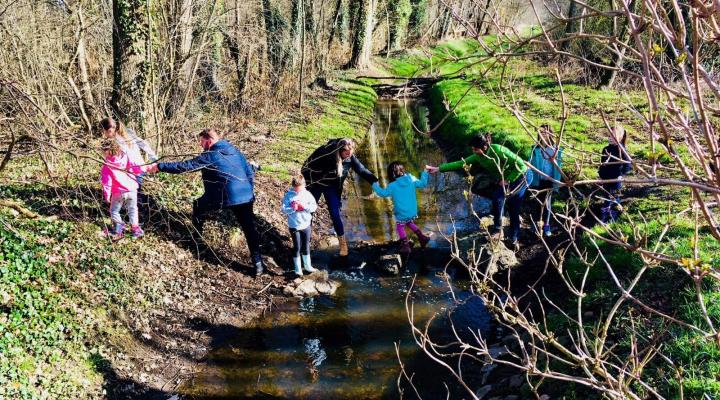 De paaswandeling is een familie wandeling. 